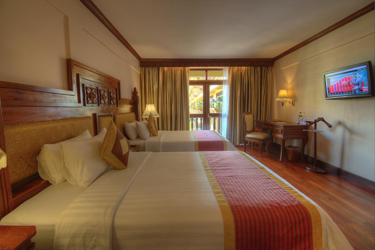 Bayon Era Hotel Сием Реап Екстериор снимка